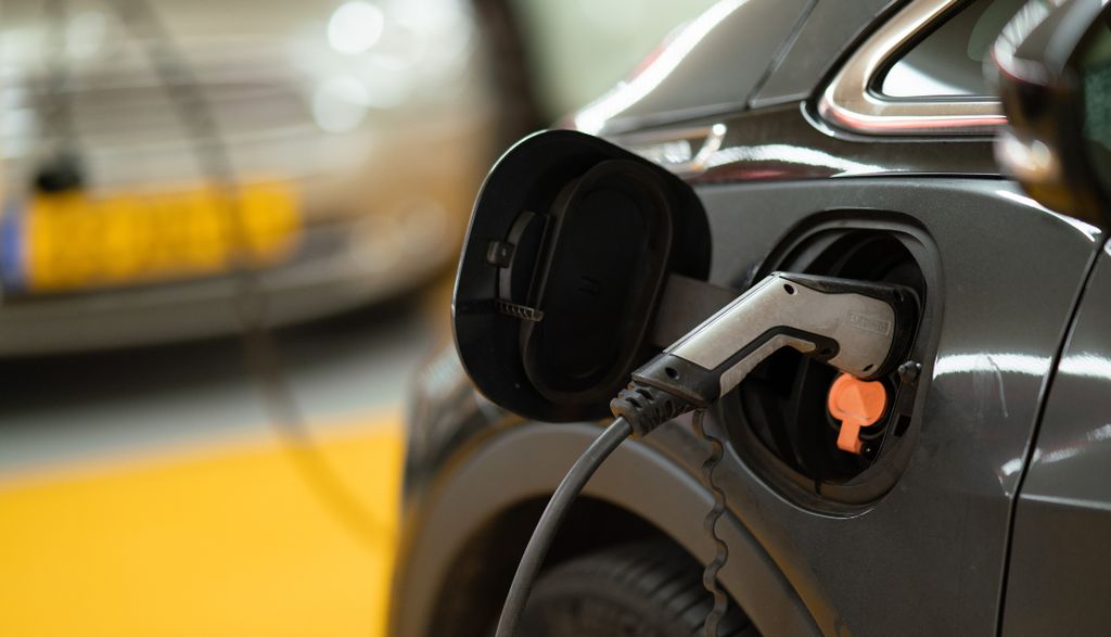 Intelligent transport systems Reinventing mobility for the electric vehicle age